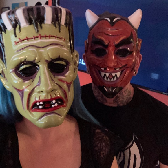 Meet your Posher, Kim - Picture 3 of 3